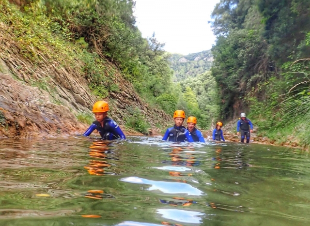  Dans la piscine naturelle du ravin 