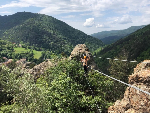  Au sommet des ponts suspendus 