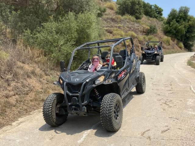  Exploring the roads of Mijas 