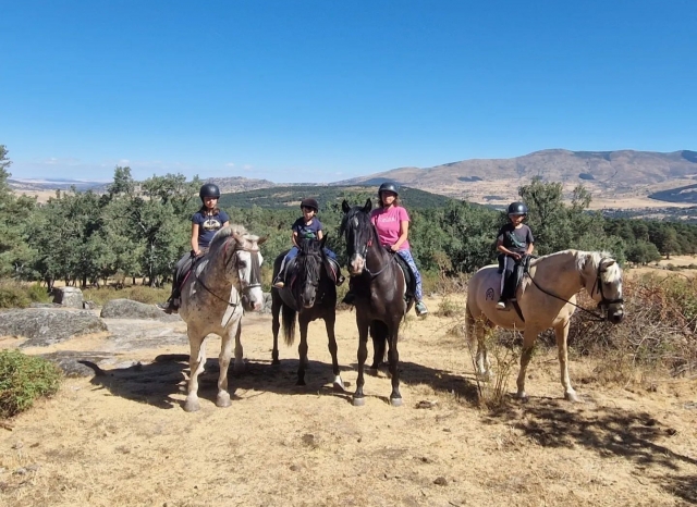 Paseo a caballo en la Sierra de Guadarrama