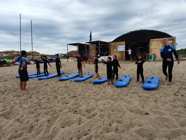 Equipo de surf preparado en Pals