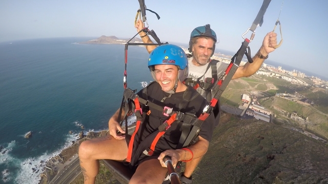 Vuelo en parapente tándem en Gran Canaria