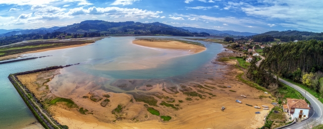  The estuary at low tide