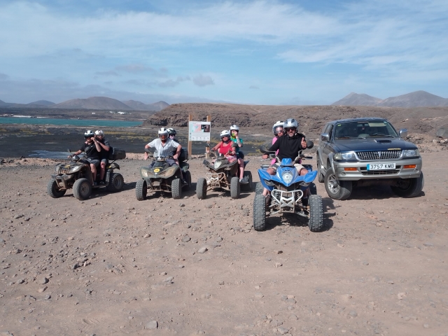  Percurso de quadriciclo com amigos 
