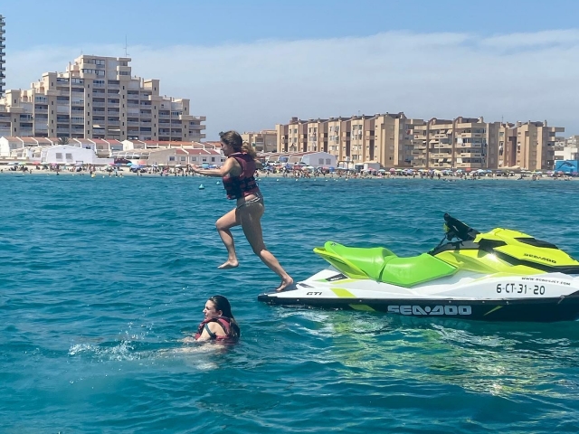  Jumping from the jet ski