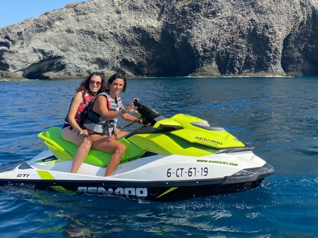  Jetski as a couple 