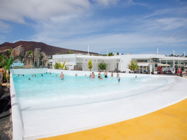 Piscina acuatica de Aqualava