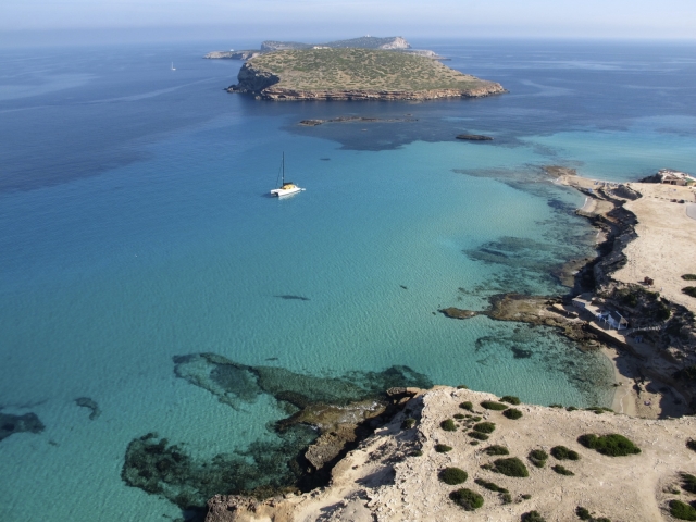  Flying around the island 