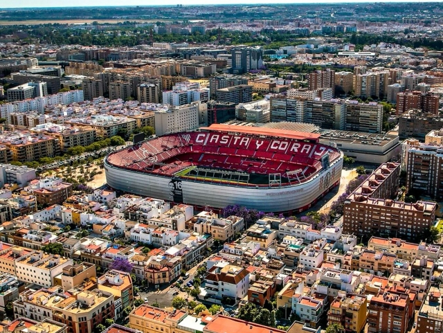  Aerial view of the stadium 