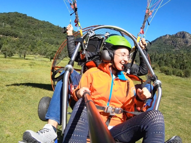  Fliegen Sie mit einem Paratrike durch die Pyrenäen 