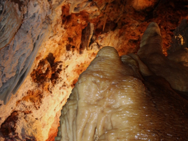 Espeleología en las Cueva de Génova