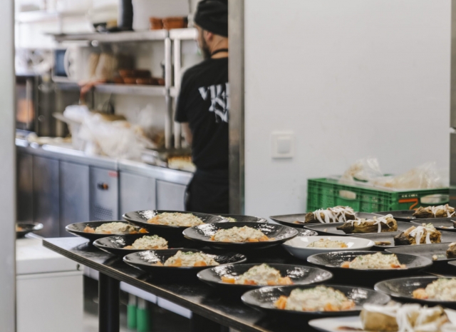 Cocinas con comida
