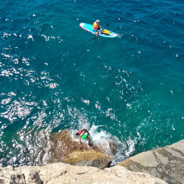  Coasteering 