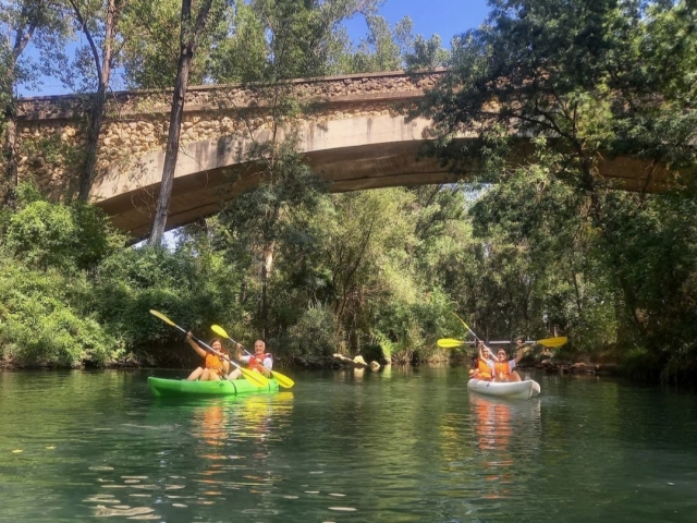  Divertirsi in canoa doppia 