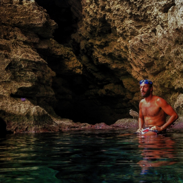 Explora las cueva