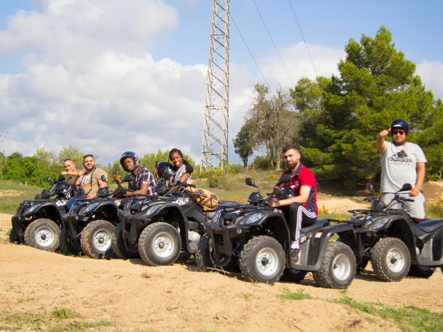  QUADS LOGO WITH FRIENDS 