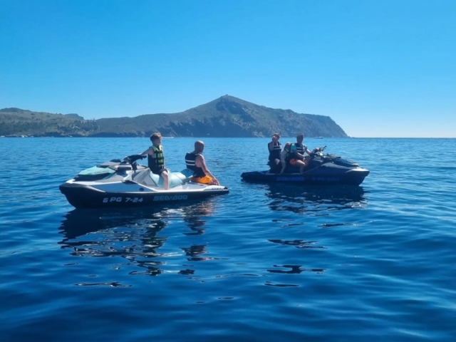  Genießen Sie die Costa Brava in Jet Ski 