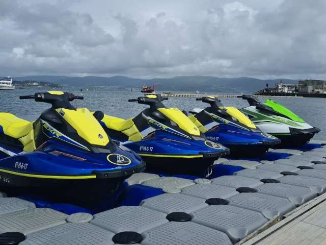  Acqua Flot moto 