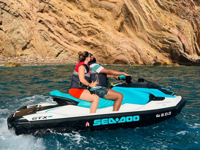 Jet skis a Isla de Tago Mago