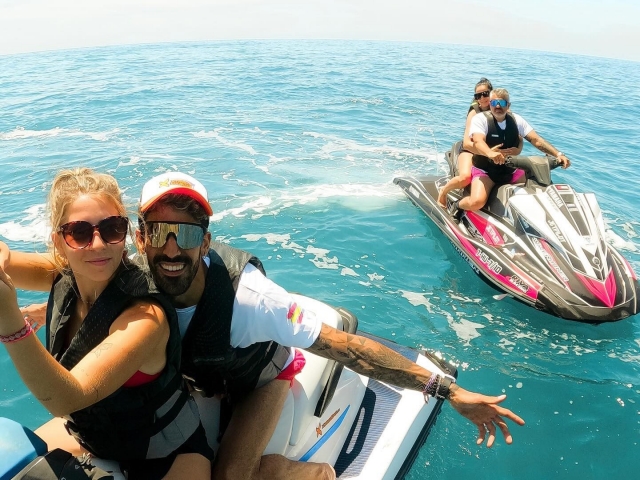  pilot a water motorcycle in Torrox 