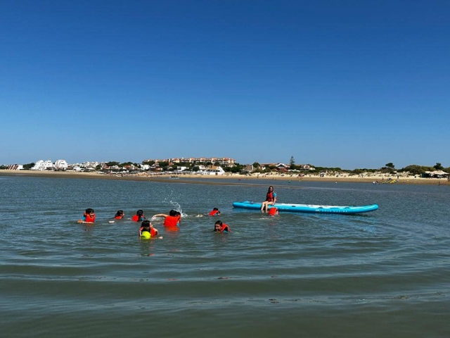  Aquatic sports