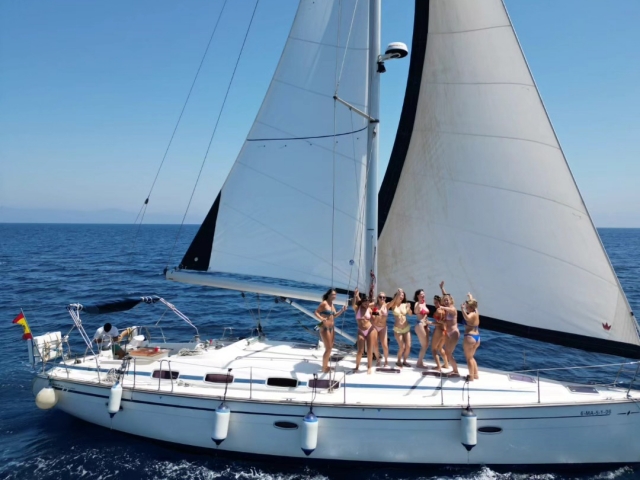 Saip de voile avec des amis 