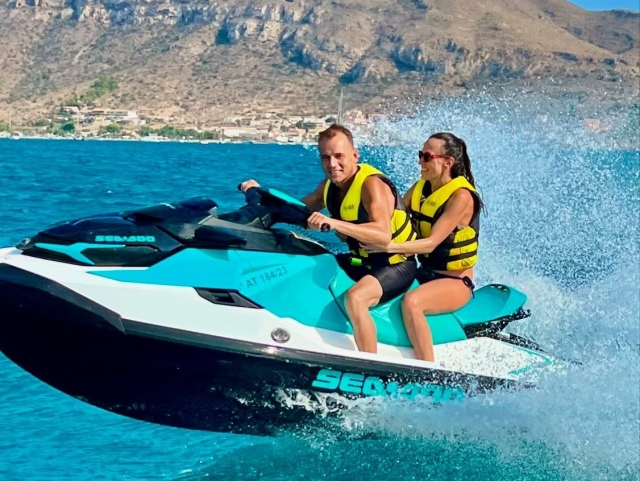 Motos de agua en Aguadulce