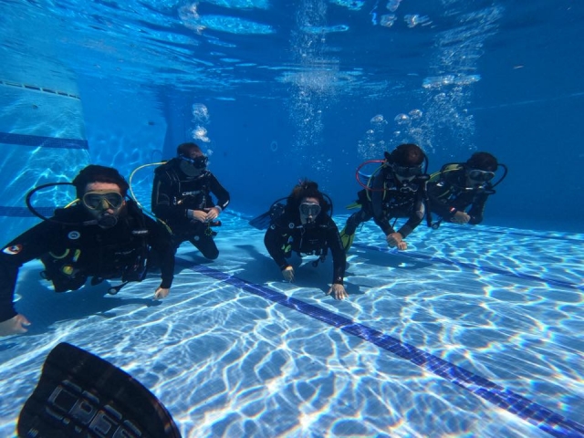 Buceo en aguas confinadas