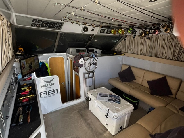 e-19866753-interior-del-barco175793083317579332343013.jpg
