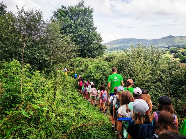  Explore the Pasiegos valleys during the camp 