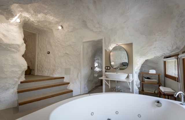  L'évier et le jacuzzi 