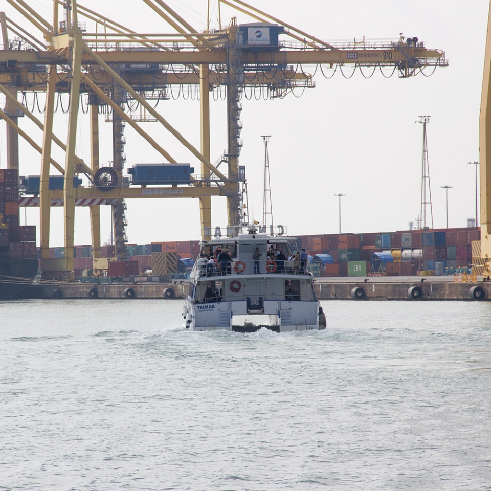  Passeggiata per il porto di Barcellona 
