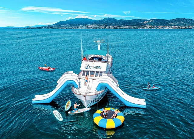  Genießen Sie die Costa del Sol an Bord eines Bootes 