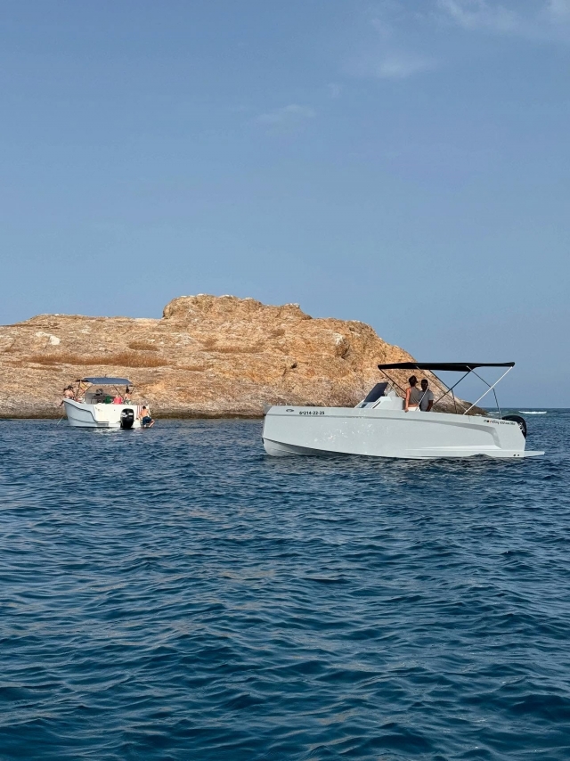 Paseos en barco por la costa almeriense