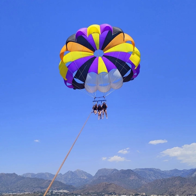  Voler haut en parachute ascensionnel sur la Costa del Sol