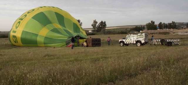 Ayudando a subir un globo aerostático 