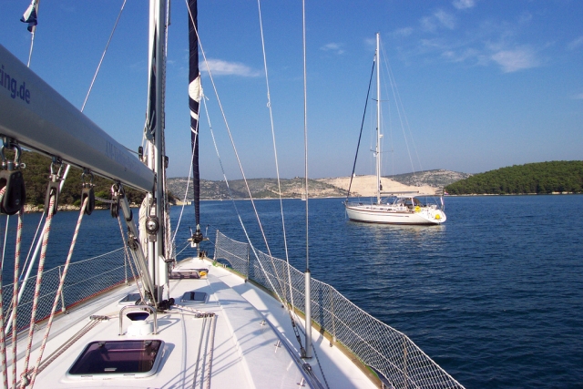 Sesion de navegacion en velero