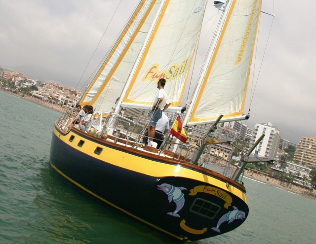  Barca a Benalmadena 