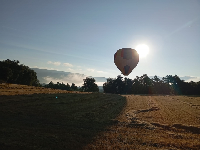 Balloon ride 