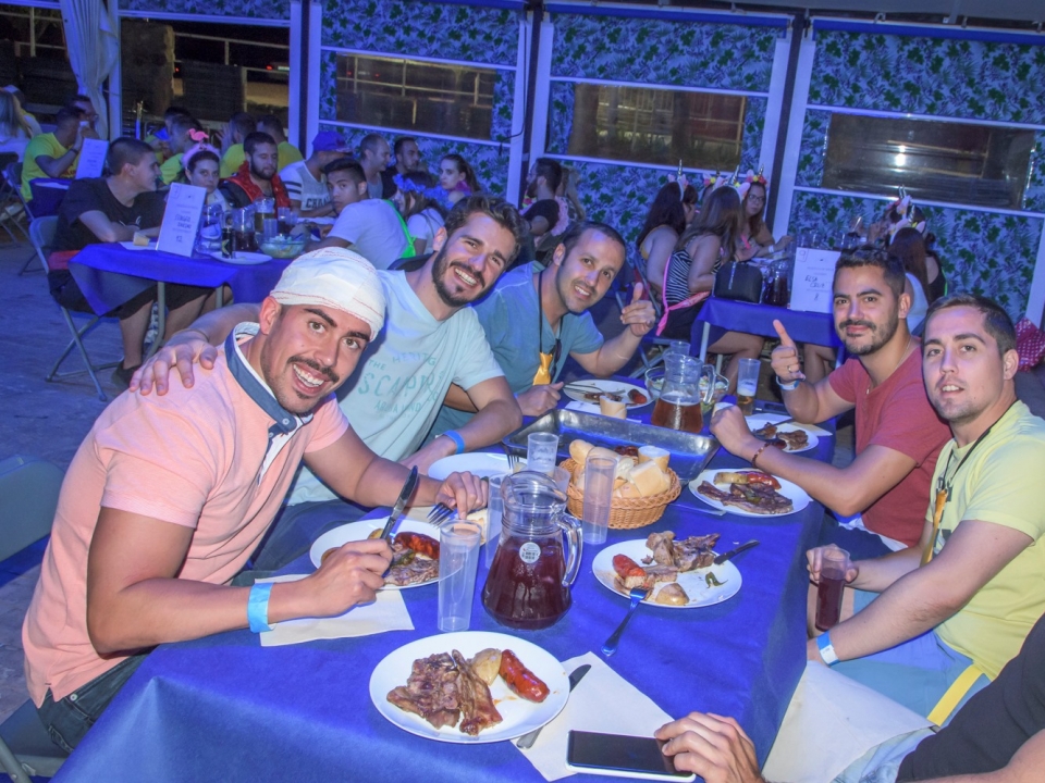  Dîner typique espagnol 