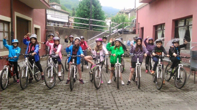  Grupos escolares 