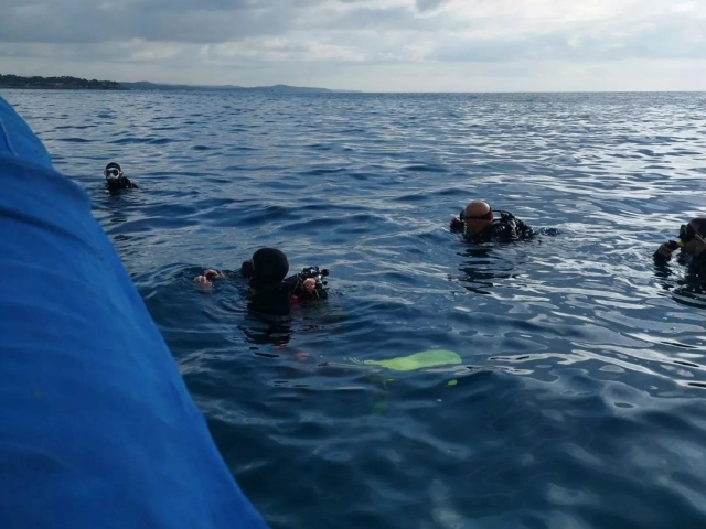 Practicando las tecnicas de buceo