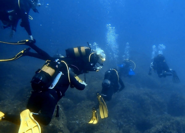 Descubriendo el fondo marino de Lametla (2)