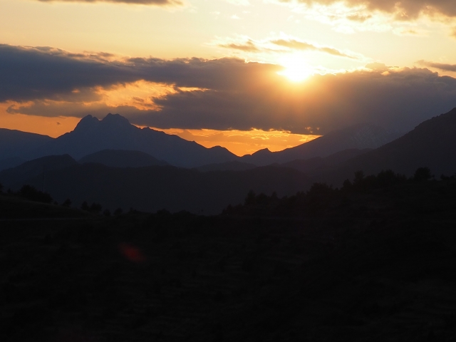 Disfrutando del atardecer con una ruta de camicrema 
