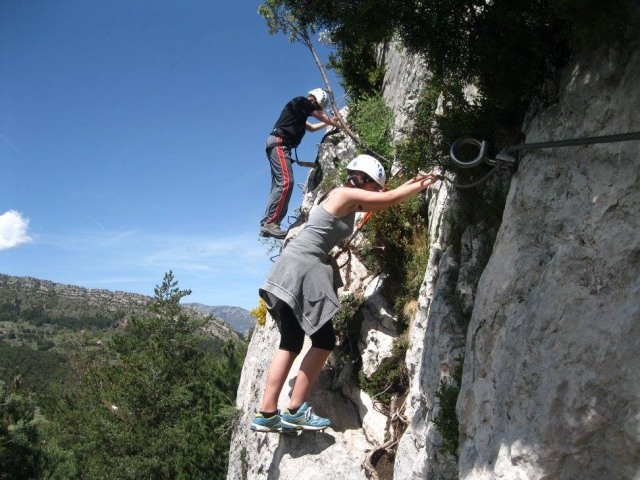  Den Klettersteig erklimmen