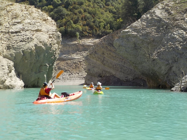  Kayaking 