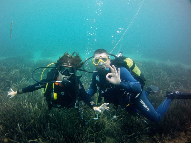  Take a diving course in Cambrils