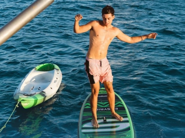  Amazing landscapes during the expedition to see dolphins 