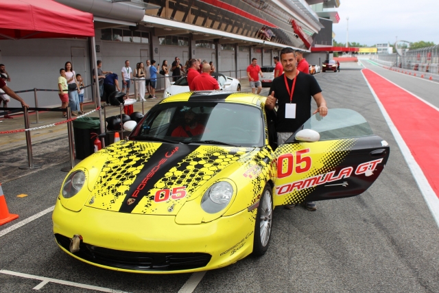 巴塞罗那的保时捷