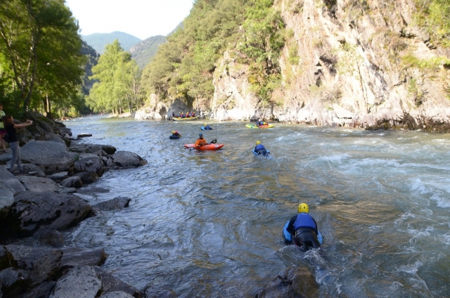  Excursão com Hidrospeed 